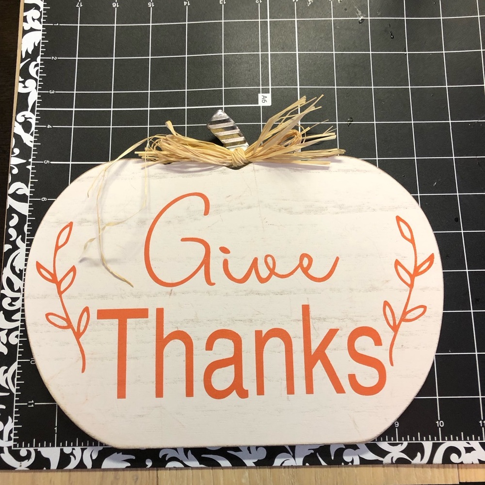 Thanksgiving/Fall Decor - Picture 5 of 7